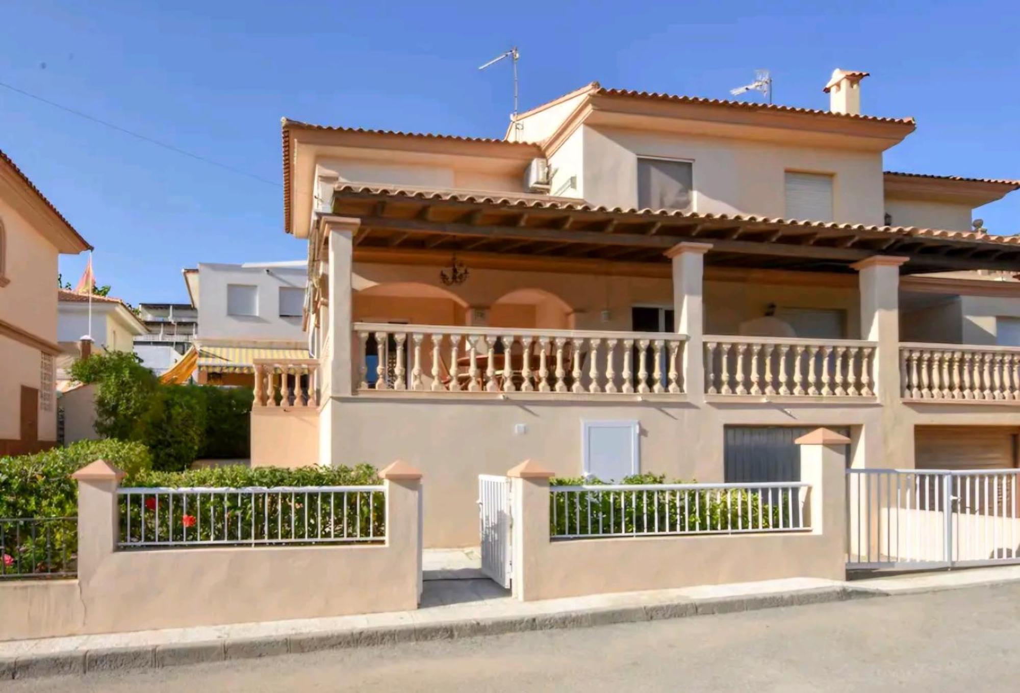 Holiday home The Three Bedrooms Casa Barta - 300m From The With A Beatiful View From The Terrace And Private Parking *